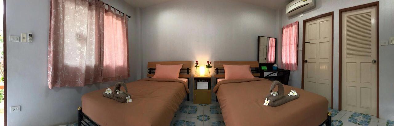 2N Guesthouse Фетчабури Екстериор снимка