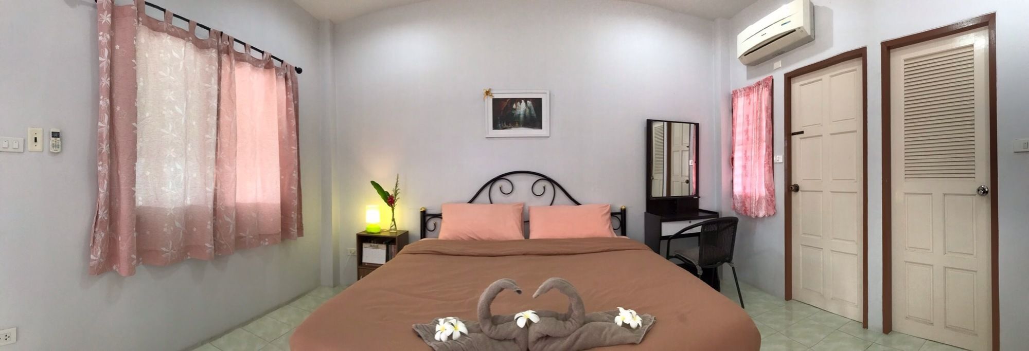 2N Guesthouse Фетчабури Екстериор снимка